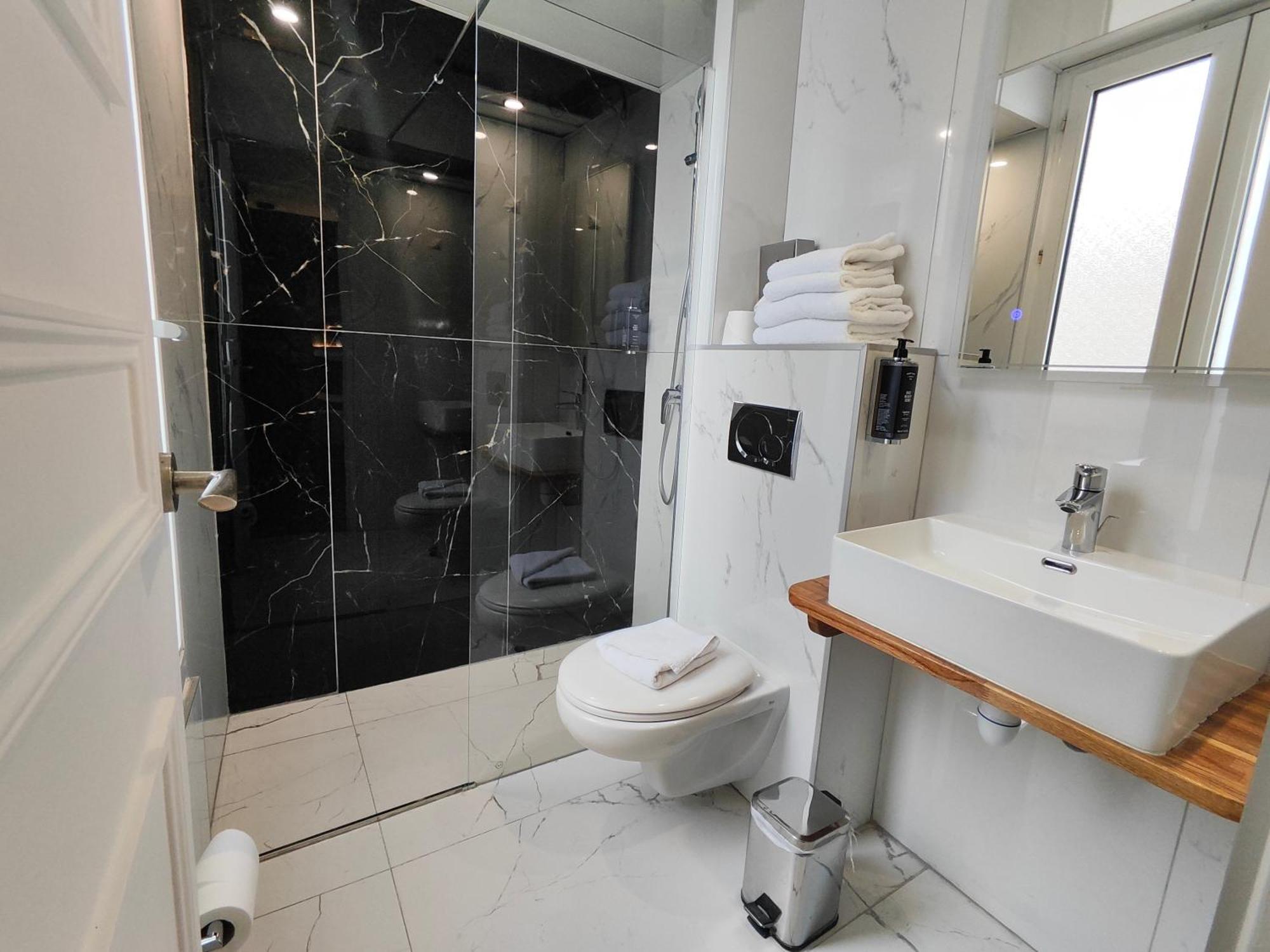 Hotel Atelier Montparnasse 3*