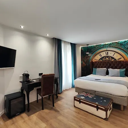 Atelier Montparnasse Hotel